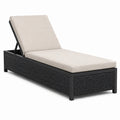 Lettino prendisole in metallo e rattan con cuscino beige